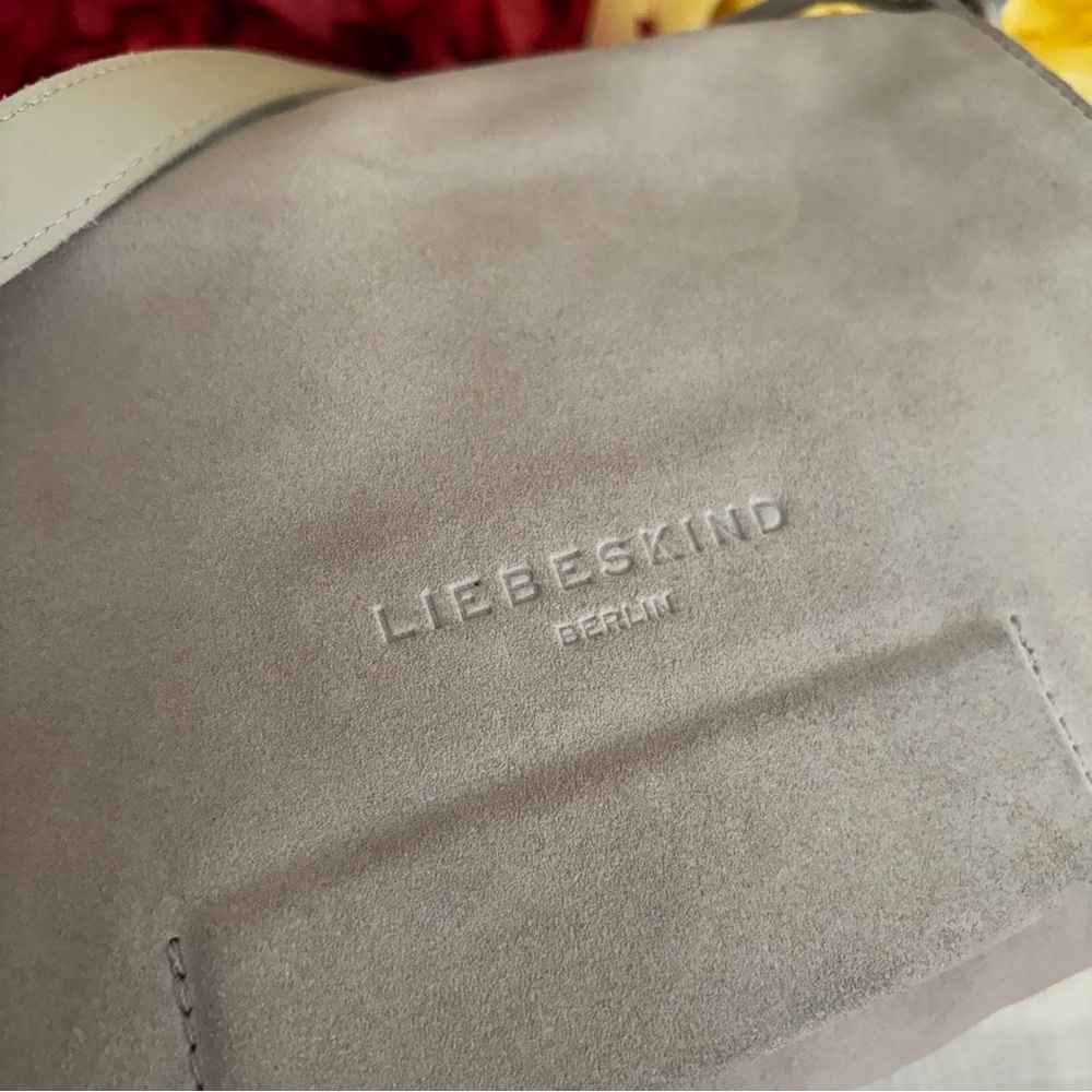 Liebeskind Suede Gray Elegant Crossbody Bag - Picture 4 of 10